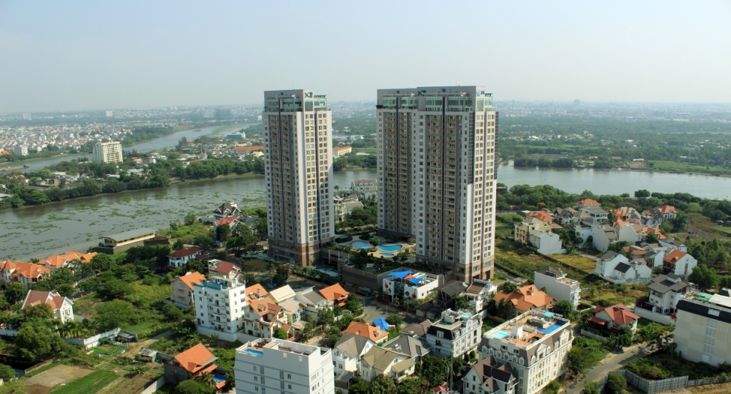 Cần bán 10.000m2 đất thổ cư 100%, đường Nguyễn Văn Hưởng, Thảo Điền, Q2